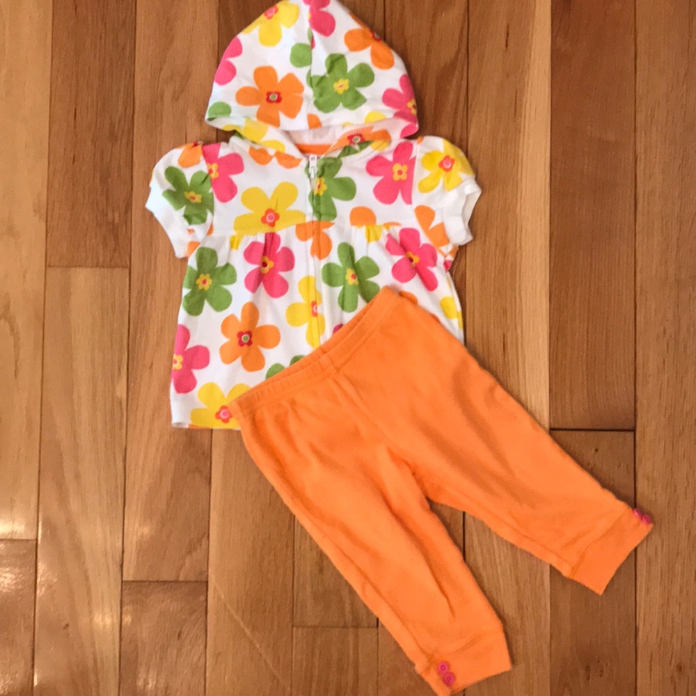 Carter’s 2 piece outfit
